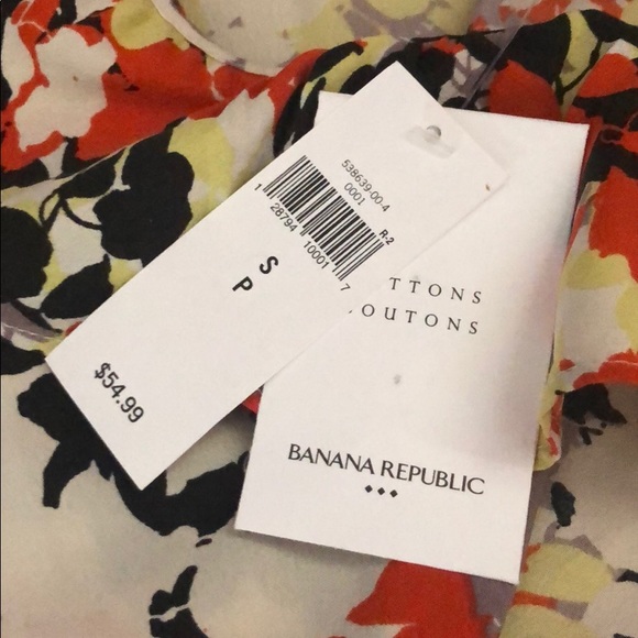 NWT! Banana Republic button down blouse - Picture 2 of 2